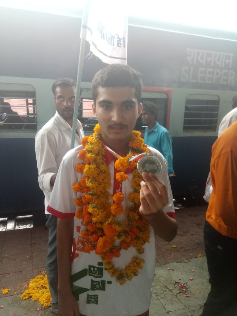 तनिष्क आनंद ने स्पेशल ओलंपिक भारत में जीता रजत पदक 