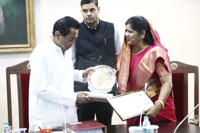 bhopal, Minister Imrati Devi ,handed over, three national awards ,Chief Minister Kamal Nath