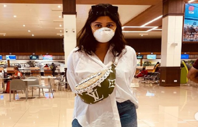 mumbai,  Parineeti Chopra, awe of the corono virus, wear this mask, social media