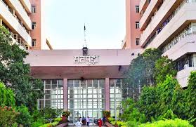bhopal, 126 employees ,sent on leave ,after Health Corporation MD, Corona positive