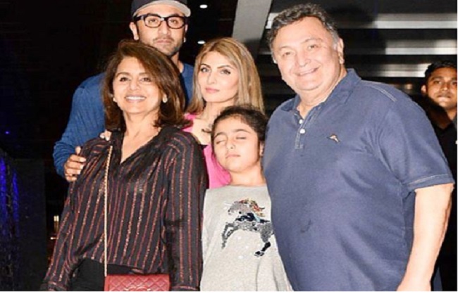 mumbai, Neetu Kapoor, family,sharing  picture , Rishi Kapoor