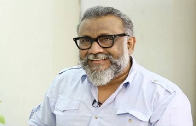 mumbai, 55-year-old, director Anubhav Sinha ,Bollywood celebrity ,congratulates birthday