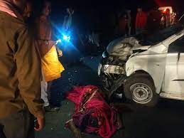Vidisha, Car-bike collision, four people died