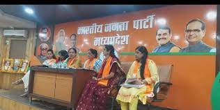 bhopal, BJP Mahila Morcha , honor Anganwadi workers