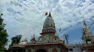 शिव मंदिर पर बीती रात हुआ हमला
