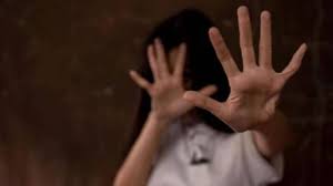amarpatan, Disgusting act ,girl in a moving bus