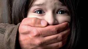bareily,   girl was kidnapped , the station