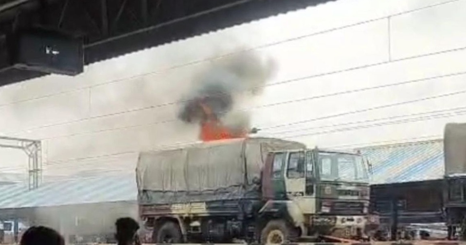 bhopal, Army truck loaded, Ujjain