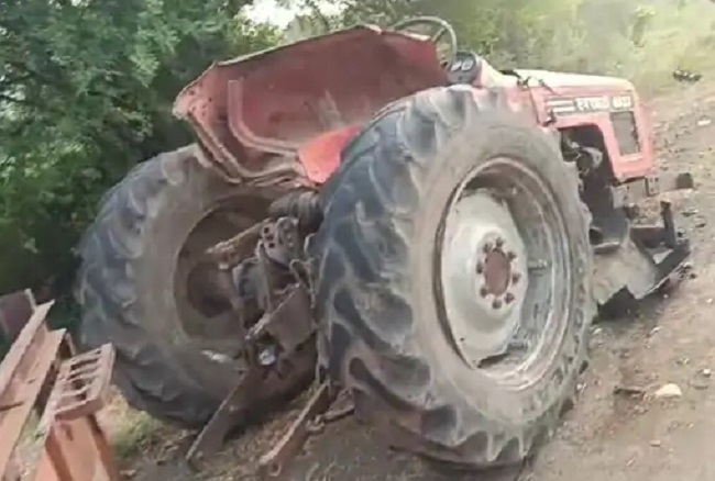 padurna, Three farmers, Maharashtra died  