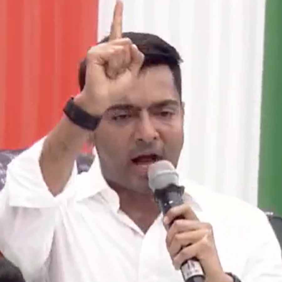 kolkata, Abhishek Banerjee ,incited people to violence  