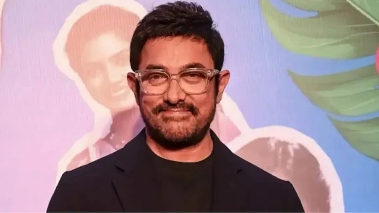 mumbai, Aamir Khan, R.K. Laxman Award