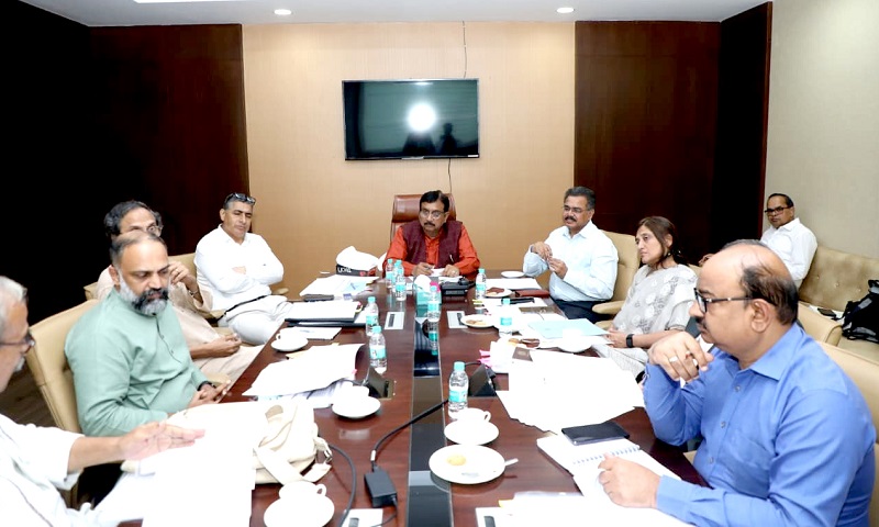 bhopal, Adopt a positive approach,Minister Dr. Shah