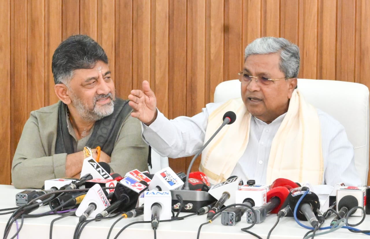 bengluru, Shivakumar, Siddaramaiah