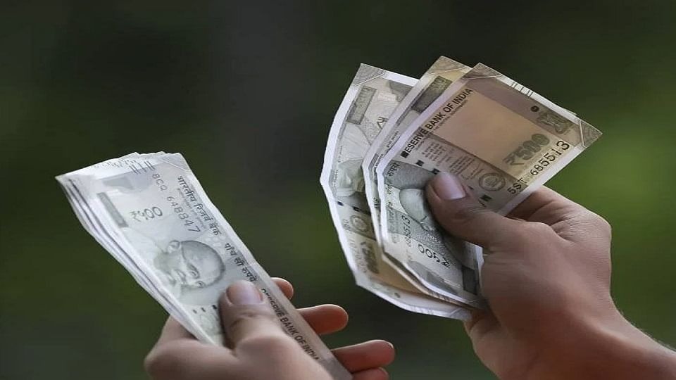    Prayagraj , PDA , employees,  attacked , anti-corruption team