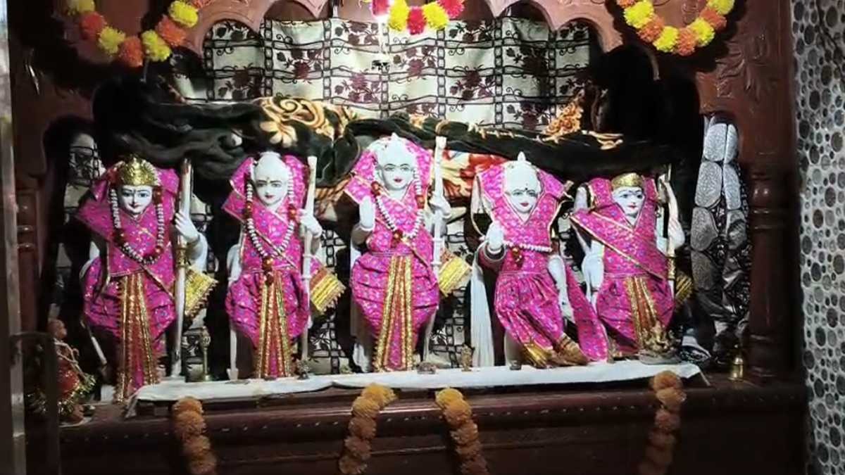 Sagar , Sensational ,  theft,  incident ,  Sagar , temple