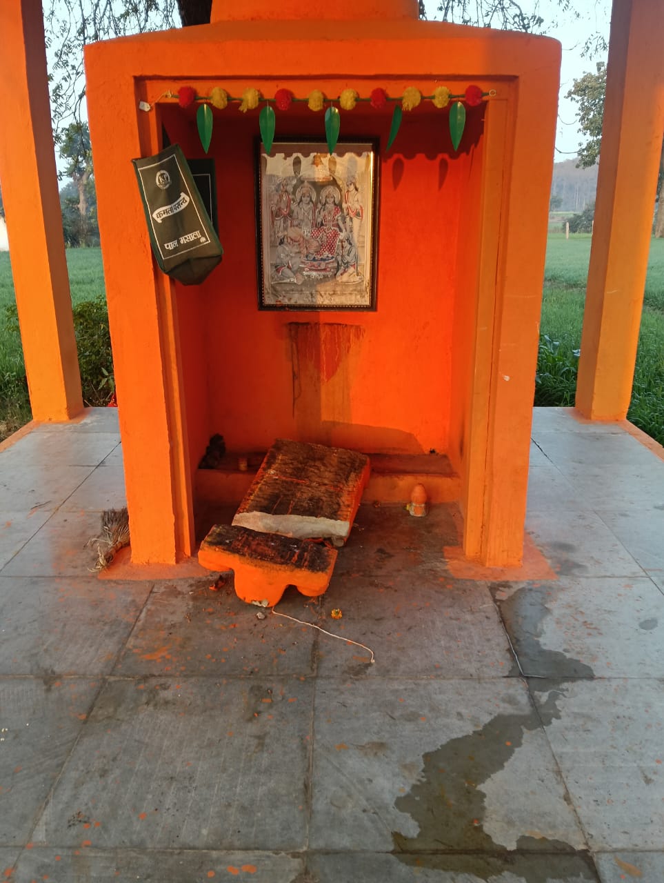 Harda , idol ,  Hanuman temple , vandalized  