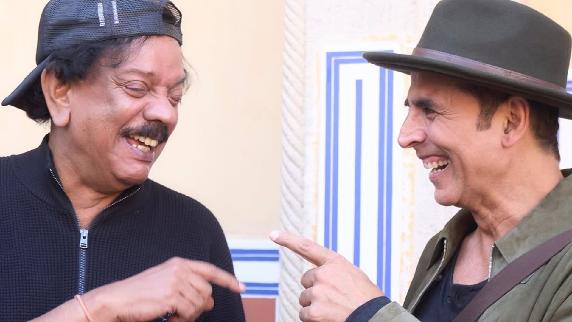 Akshay ,Vidya gave Priyadarshan, birthday surprise.