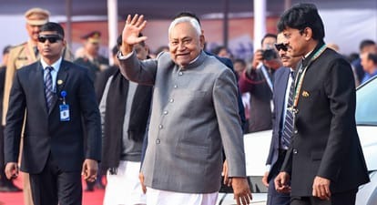 Nitish Kumar announced, longer be the Chief Minister of Bihar.