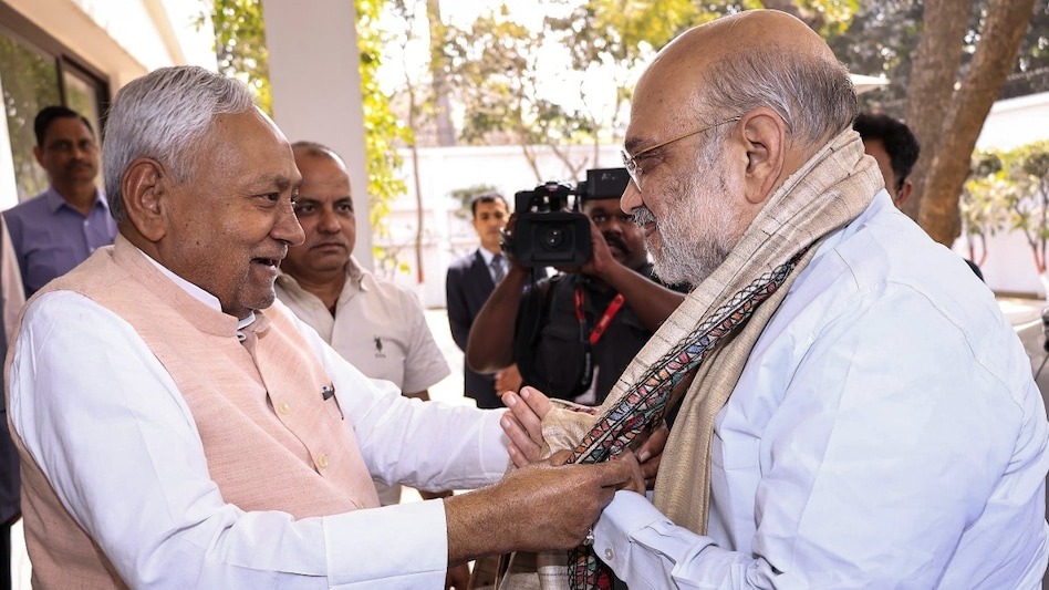 Political turmoil in Bihar,Nitish Kumar makes a big bet,BJP before going to the Rajya Sabha.