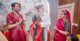 Historical meeting ,saints ,Bageshwar Dham, grand, welcome, Sadhguru Jaggi Vasudev