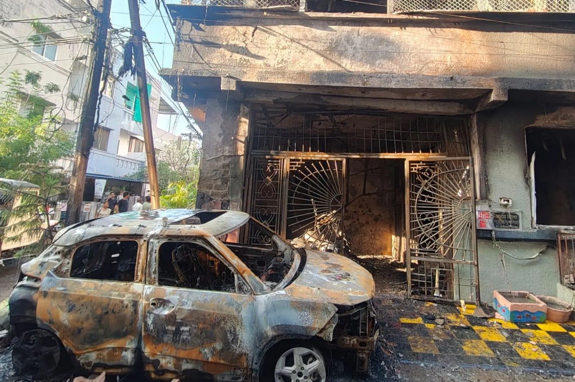 Indore fire accident: Fire caused by electric car charging, tragic death of 8 people