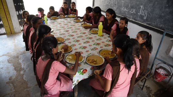 50 children fall ill , mid-day meal , Nalanda school; medicine tablets 