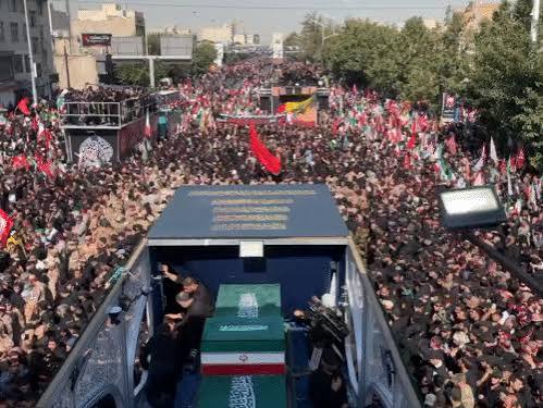 crowds,  Khamenei