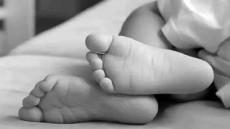 Accident, Nainital, child , Jhabua dies , hotel.