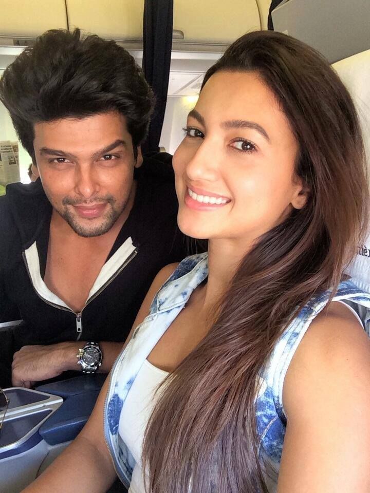  Controversy ,Gauahar Khan; Kushal Tandon , displeasure.