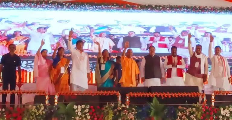 Yogi , Chitrakoot, governments jeopardized ,city