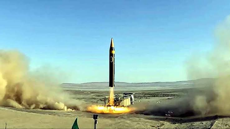 Iran , ballistic missile attack , US military bases; high alert ,Gulf nations
