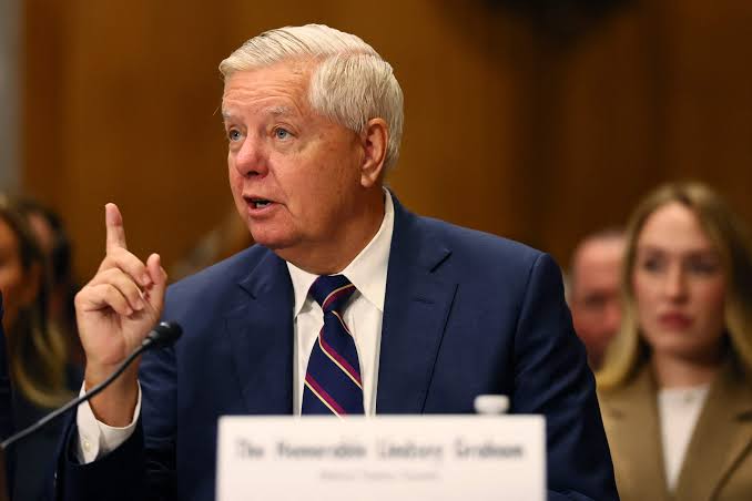 Zelenskyy emotional , Lindsey Graham
