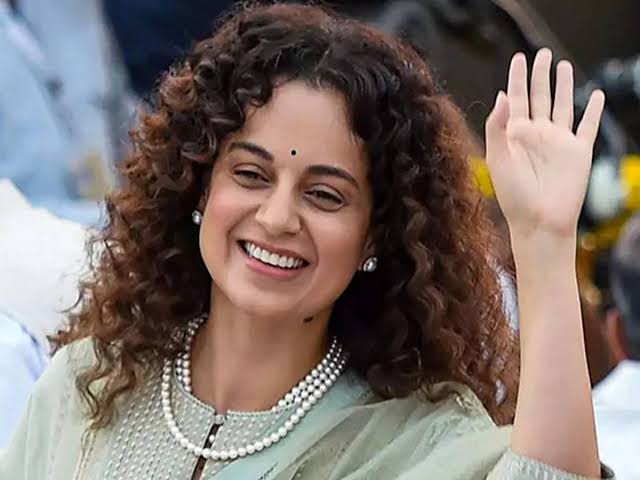 Kangana Ranaut, supports ,Anandiben Patel