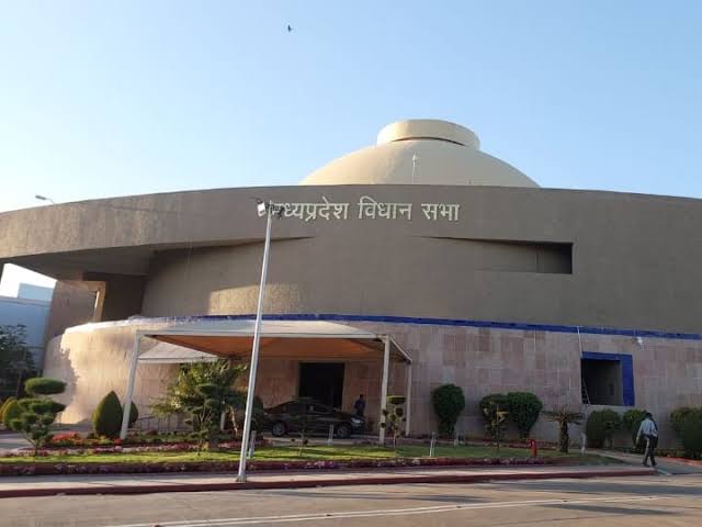 Congress , strategy, monsoon session, government 