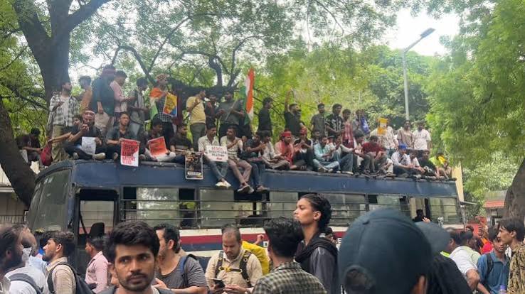 target soldiers, Jantar Mantar, linked , ISI module