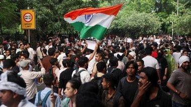   300 social media posts spreading rumors in Delhi removed.