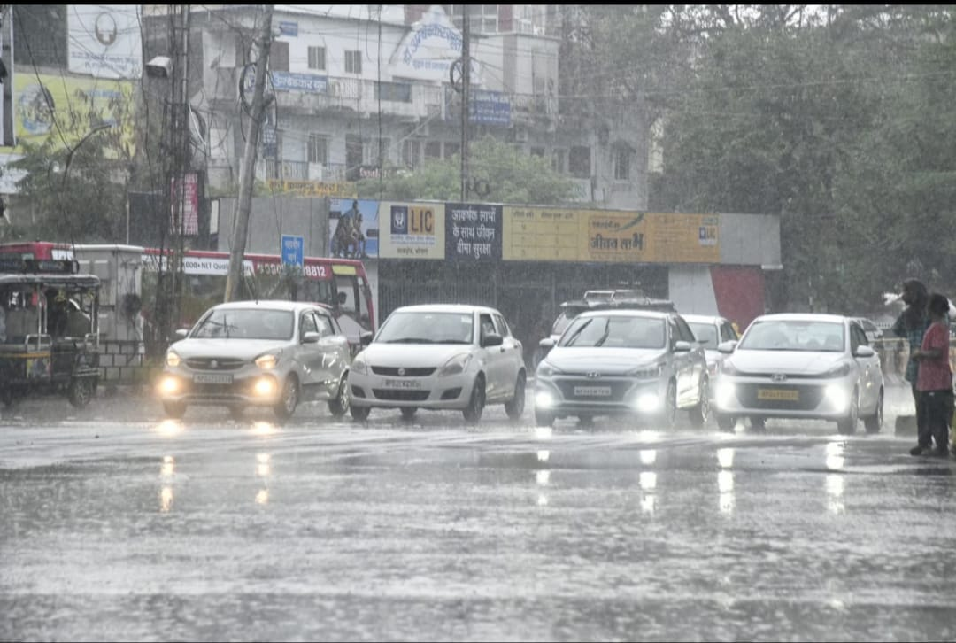   Impact of Cyclone Arnab: Rain alert issued for 10 states, including MP and UP